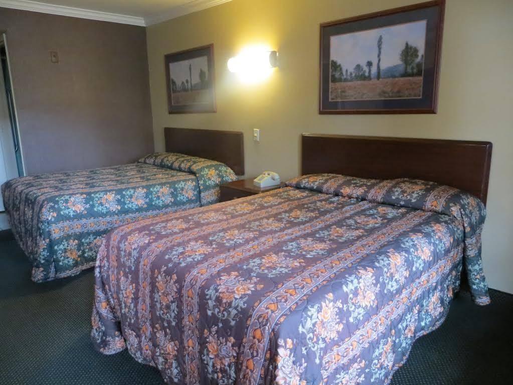 Economy Lax Locanda