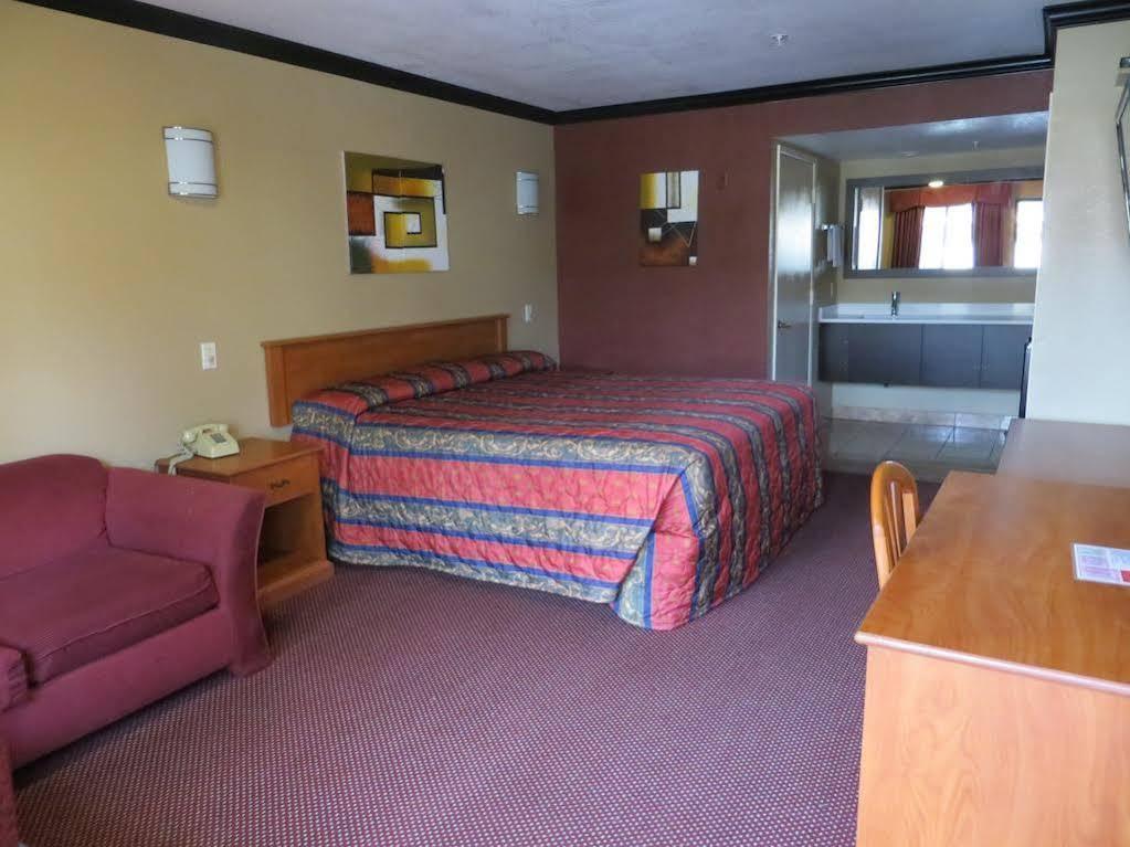 Locanda Economy Lax