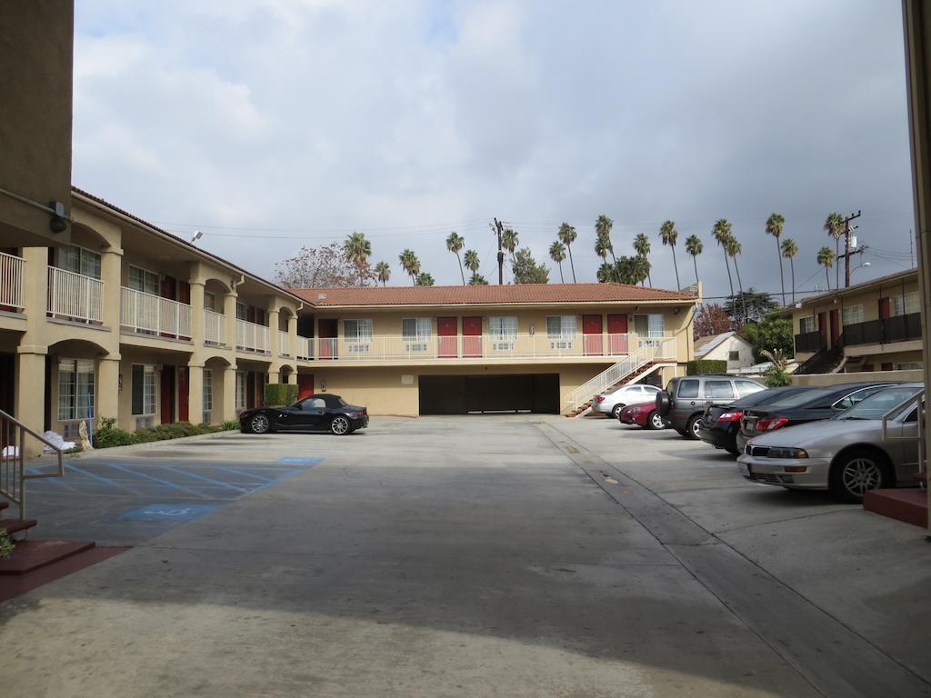Locanda Economy Lax